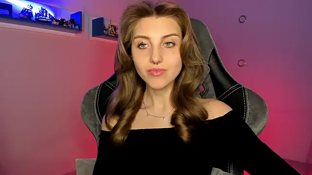CassiaBlade1 online show from 1, 3, 2025