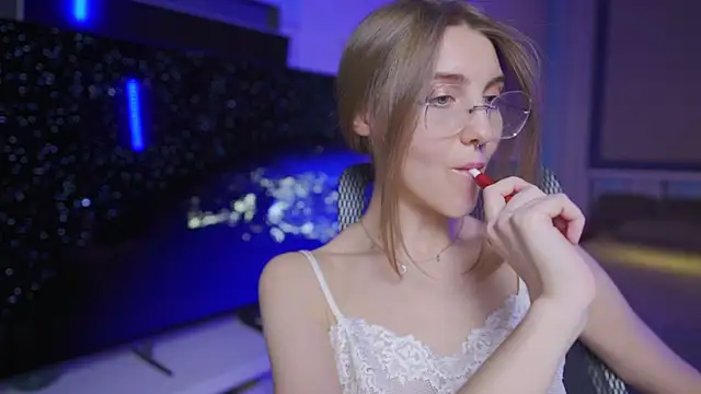 CassiaBlade1 online show from 19, 4, 2026