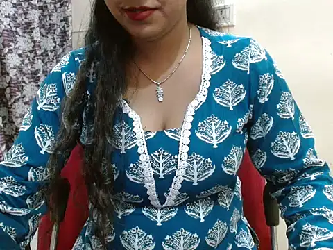 LovingPihu online show from 16, 4, 2026