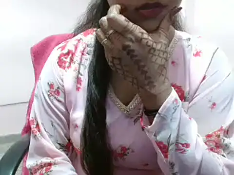 LovingPihu online show from 28, 2, 2025