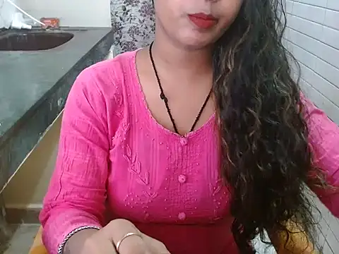 LovingPihu online show from 28, 9, 2025