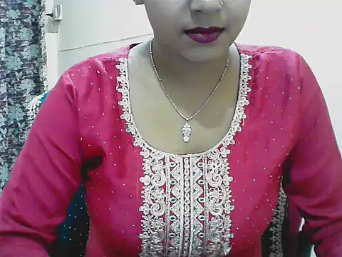 LovingPihu online show from 12, 5, 2026