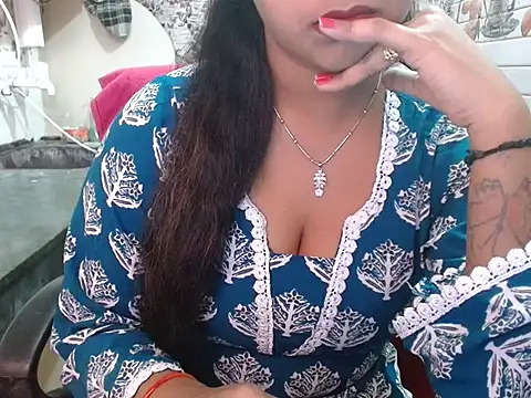 LovingPihu online show from 24, 3, 2026