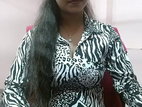 LovingPihu online show from 17, 3, 2025