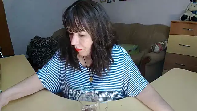 Lucretia Goldi  online show from 6, 2, 2026