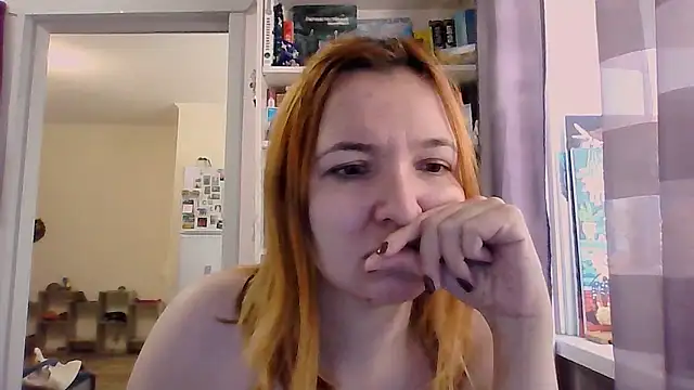 Snapshot of BrattyFoxyGirl chatting on 18, 10, 2025 BrattyFoxyGirl online show from 18, 10, 2025