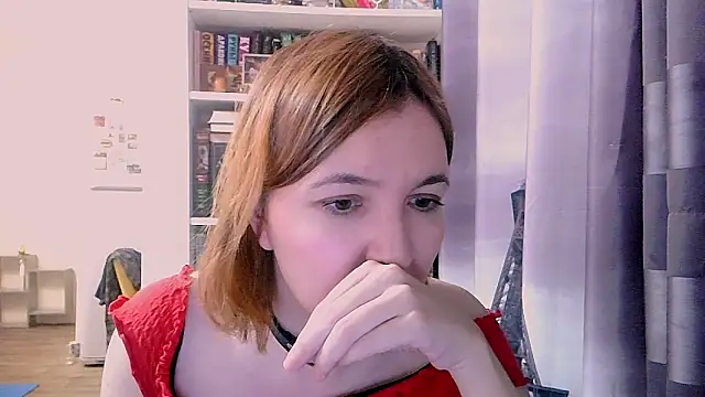 Snapshot of BrattyFoxyGirl chatting on 17, 2, 2025 BrattyFoxyGirl online show from 17, 2, 2025