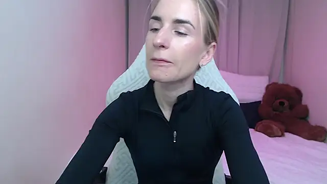 DeboraHorny online show from 24, 4, 2026