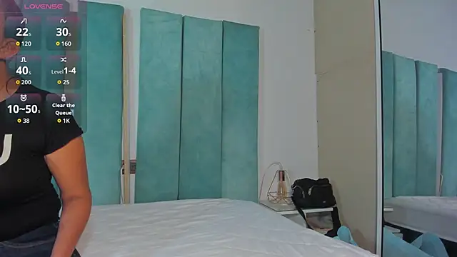 Keyla Milf online show from 4, 2, 2026