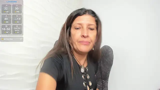 Keyla Milf online show from 20, 2, 2025