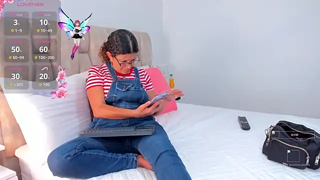 Keyla Milf online show from 22, 11, 2025