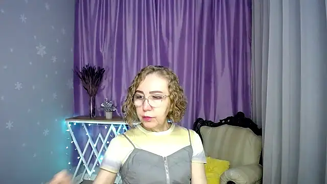 queen a n i online show from 12, 7, 2026