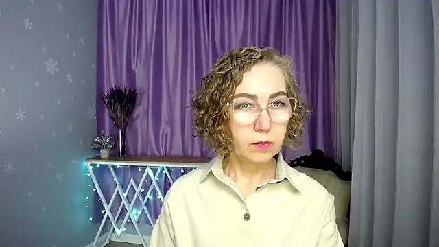 queen a n i online show from 4, 6, 2026