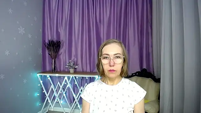 queen a n i online show from 12, 4, 2026