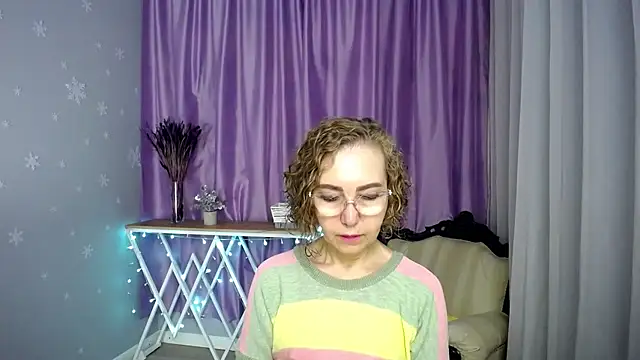 queen a n i online show from 4, 7, 2026