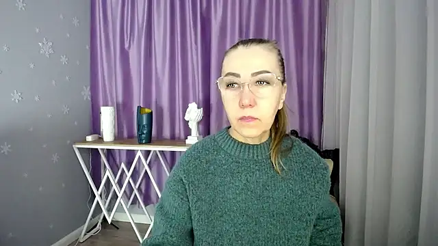 queen a n i online show from 19, 3, 2025