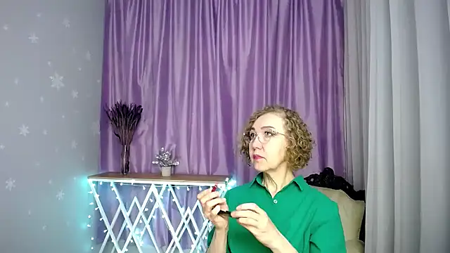 queen a n i online show from 16, 5, 2026