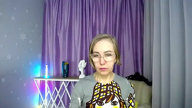 queen a n i online show from 9, 11, 2025