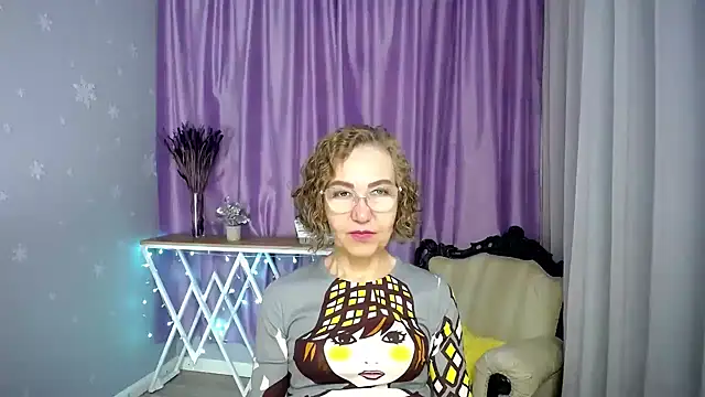 queen a n i online show from 21, 6, 2026