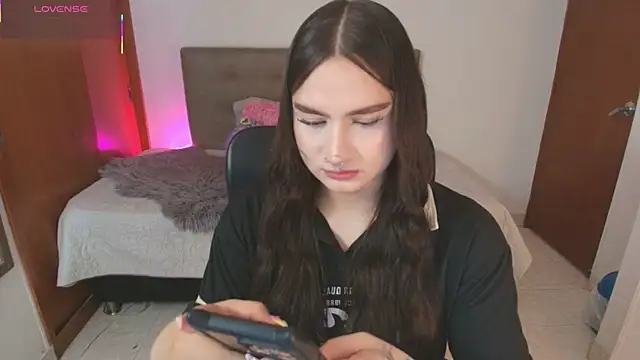 Miley Baker online show from 19, 6, 2026