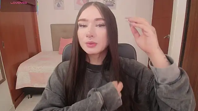 Miley Baker online show from 18, 12, 2025