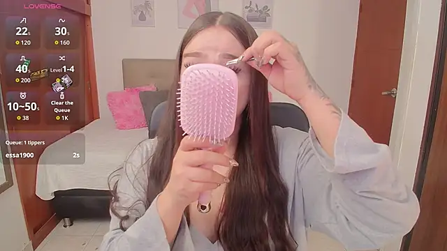 Snapshot of Miley_Baker chatting on 7, 10, 2025 Miley Baker online show from 7, 10, 2025