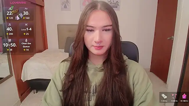 Snapshot of Miley_Baker chatting on 8, 10, 2025 Miley Baker online show from 8, 10, 2025