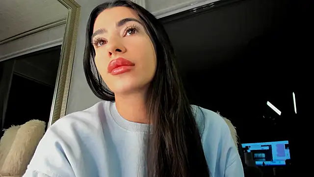 Naila18 online show from 13, 1, 2026