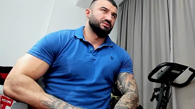MuscleJohn online show from 30, 1, 2025