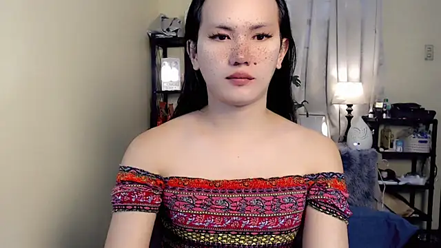 Snapshot of beatrice_21 chatting on 22, 9, 2025 beatrice 21 online show from 22, 9, 2025