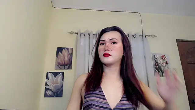 Snapshot of beatrice_21 chatting on 29, 11, 2025 beatrice 21 online show from 29, 11, 2025