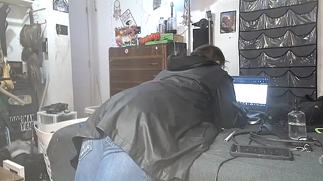 Snapshot of TheHellBilly chatting on 13, 10, 2025 TheHellBilly online show from 13, 10, 2025