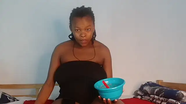 BlondQ2003 online show from 24, 10, 2025