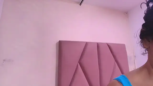 Snapshot of lay_navas chatting on 12, 10, 2025 lay navas online show from 12, 10, 2025