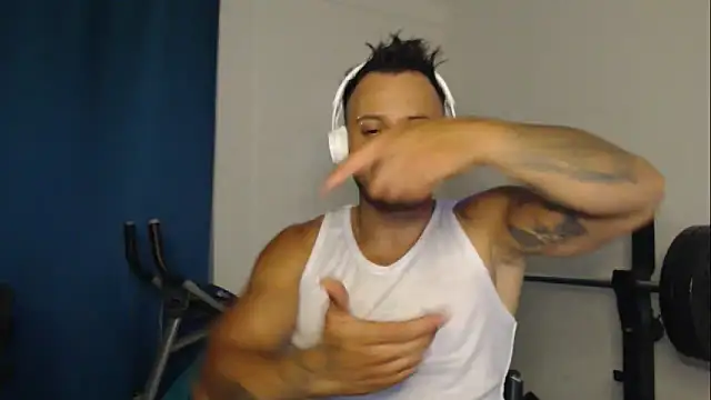 Snapshot of JacobJamess chatting on 28, 9, 2025 JacobJamess online show from 28, 9, 2025