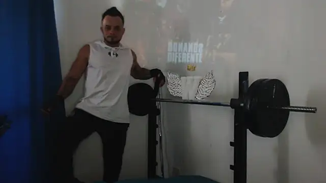 Snapshot of JacobJamess chatting on 15, 11, 2025 JacobJamess online show from 15, 11, 2025