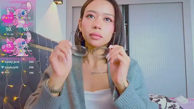 Mia Tin online show from 3, 3, 2025