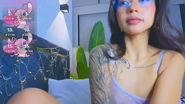 Mia Tin online show from 2, 12, 2025