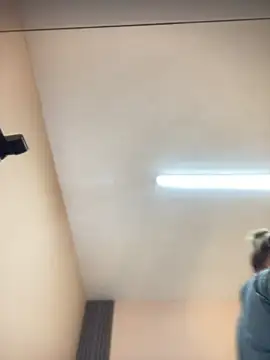 EYMI TOMSOM online show from 4, 11, 2025