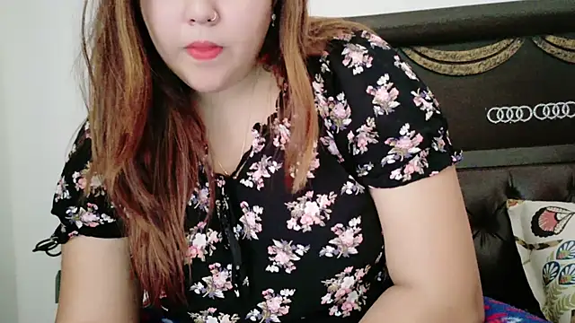 Alisha  Arora online show from 22, 2, 2025