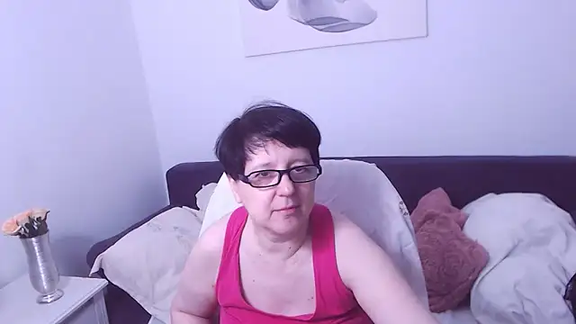Snapshot of ChristaRose chatting on 14, 5, 2026 ChristaRose online show from 14, 5, 2026