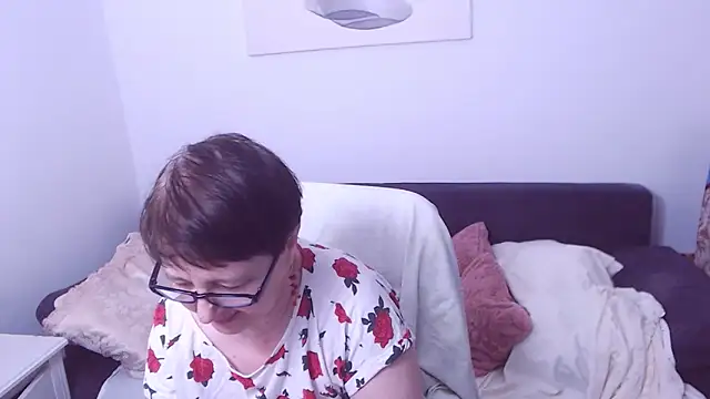 Snapshot of ChristaRose chatting on 3, 5, 2026 ChristaRose online show from 3, 5, 2026