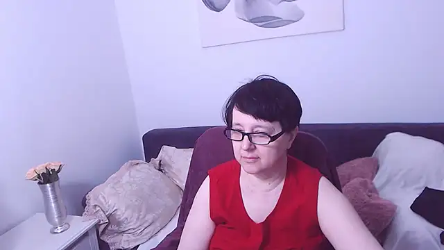 Snapshot of ChristaRose chatting on 9, 5, 2026 ChristaRose online show from 9, 5, 2026