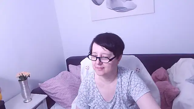 ChristaRose online show from 10, 4, 2026