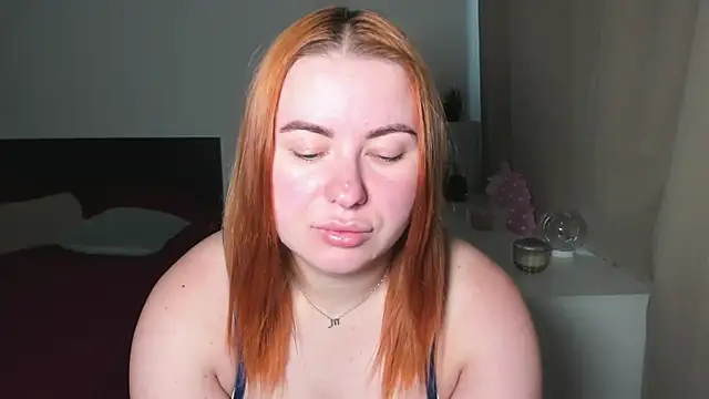 Snapshot of LAYLAxSTAR chatting on 8, 7, 2026 LAYLAxSTAR online show from 8, 7, 2026