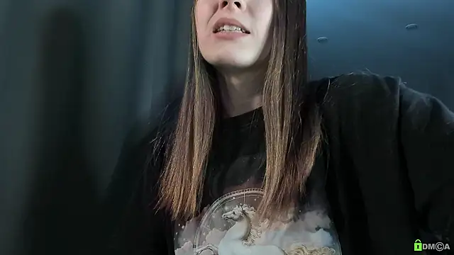 Courtney Luv online show from 12, 2, 2026