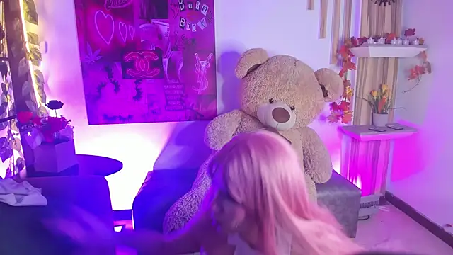  liathompsom09 online show from 17, 12, 2025