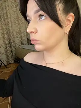 Snapshot of HellMoor chatting on 6, 11, 2025 HellMoor online show from 6, 11, 2025