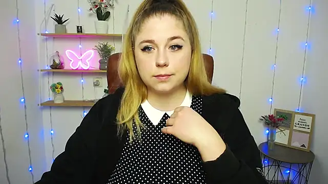 JessikaDaniel online show from 28, 1, 2025