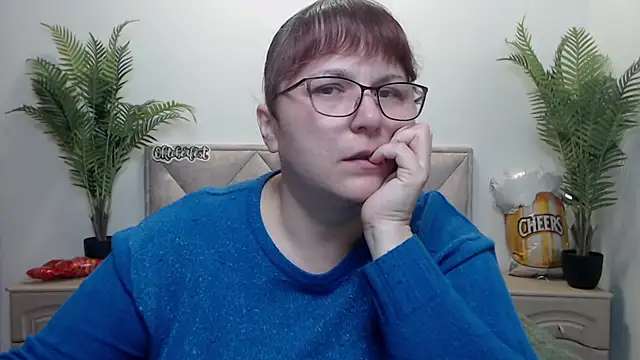Snapshot of AliceInksSweetty chatting on 5, 10, 2025 AliceInksSweetty online show from 5, 10, 2025